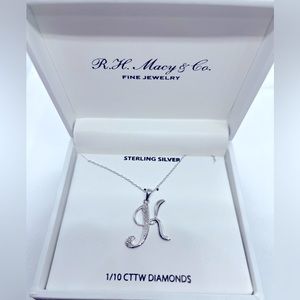 Women sterling silver 1/10 CTTW Diamond made by R.H. Macy & Co.